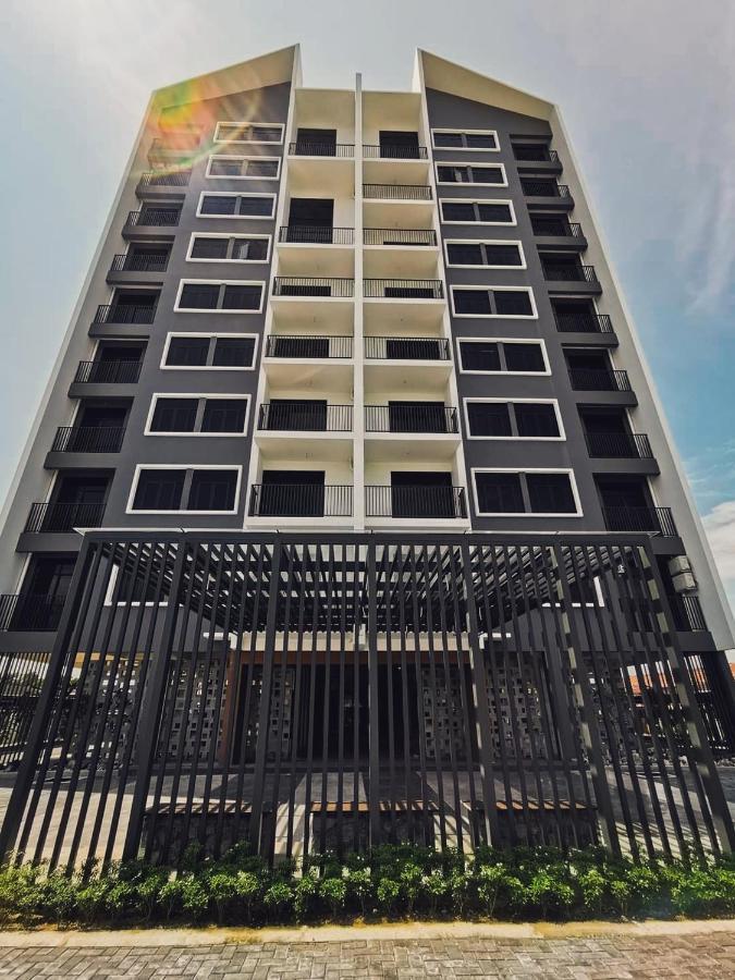 Condo 2-10 Imperio Professional Suite אלור סטאר מראה חיצוני תמונה